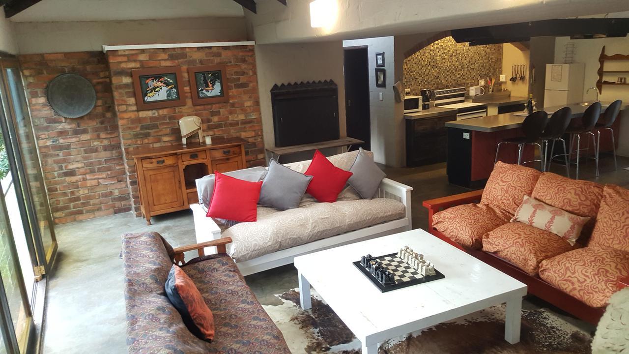 Hornbill House Self Catering Accommodation Hermanus Exterior photo