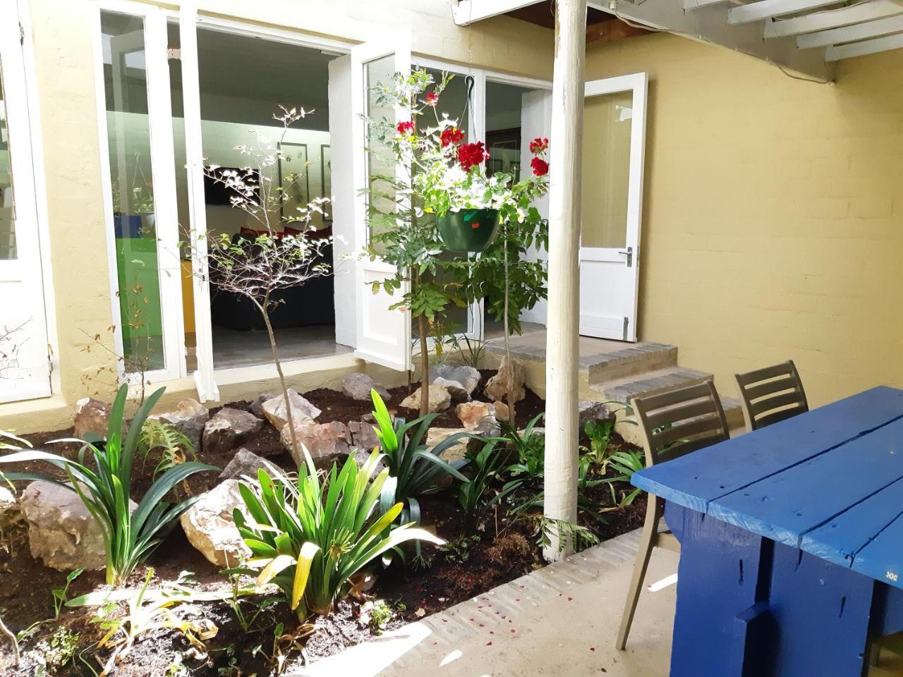 Hornbill House Self Catering Accommodation Hermanus Exterior photo